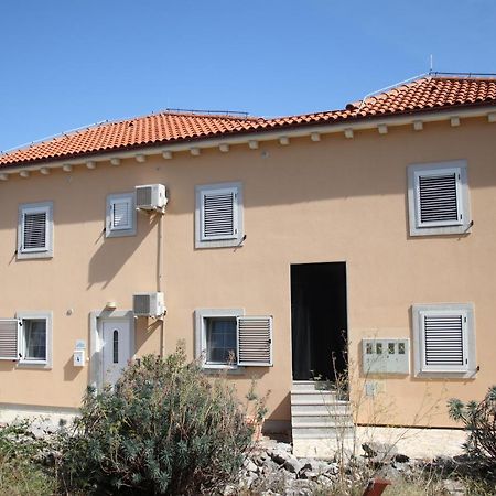 Apartments Pegla Nerezine Exterior foto